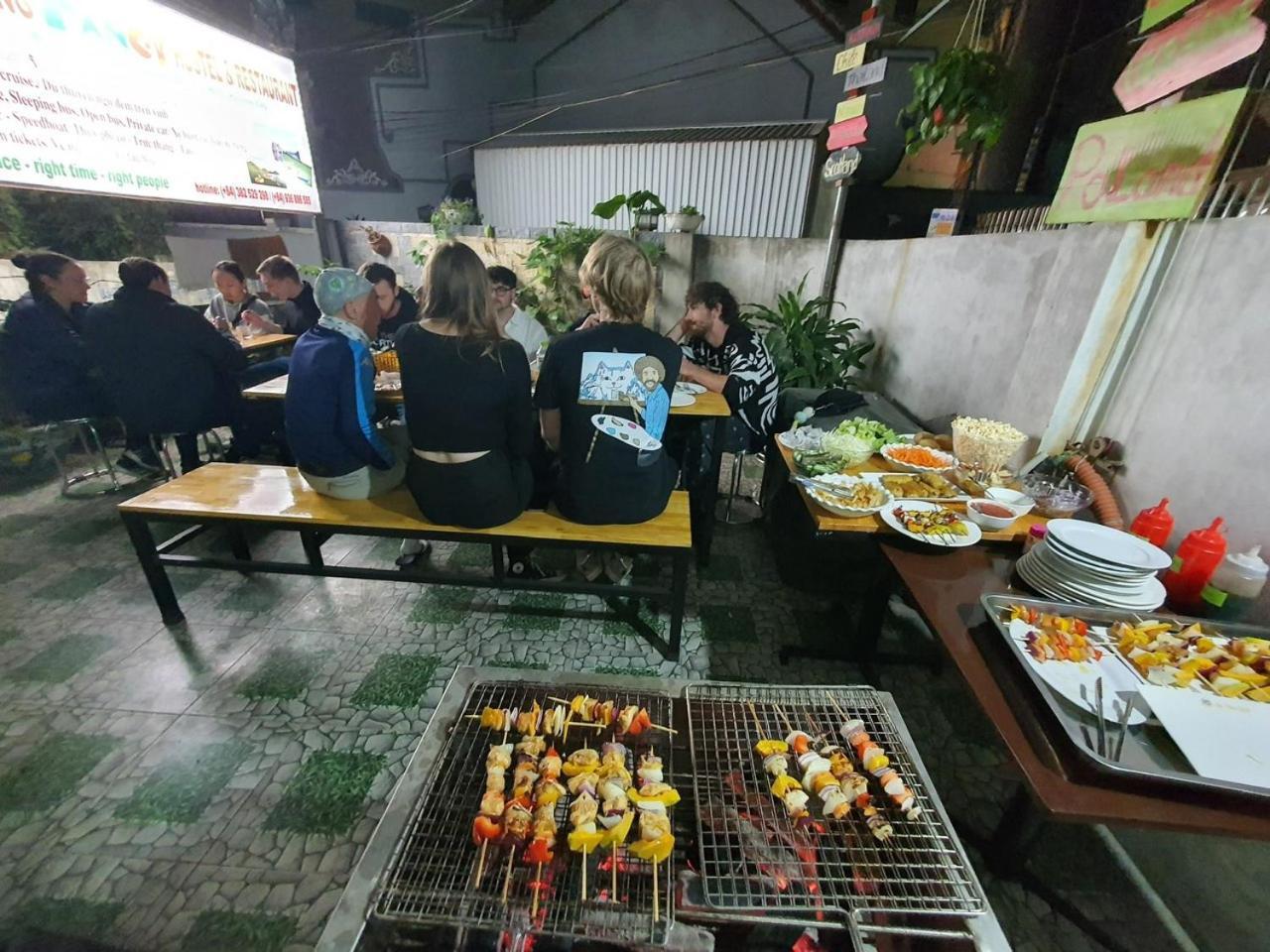 Ha Long Fancy Hostel With Vegetarian And Vegan Restaurant Exterior photo