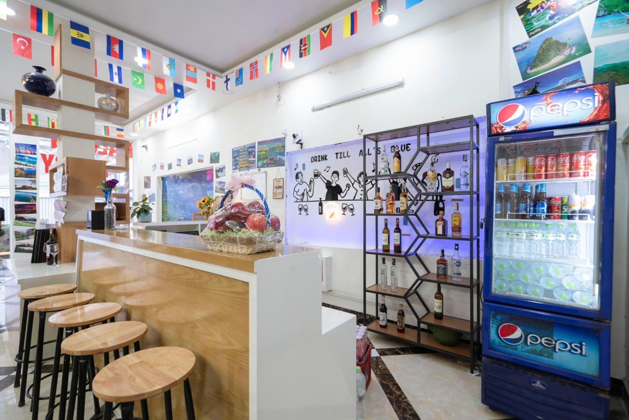 Ha Long Fancy Hostel With Vegetarian And Vegan Restaurant Exterior photo