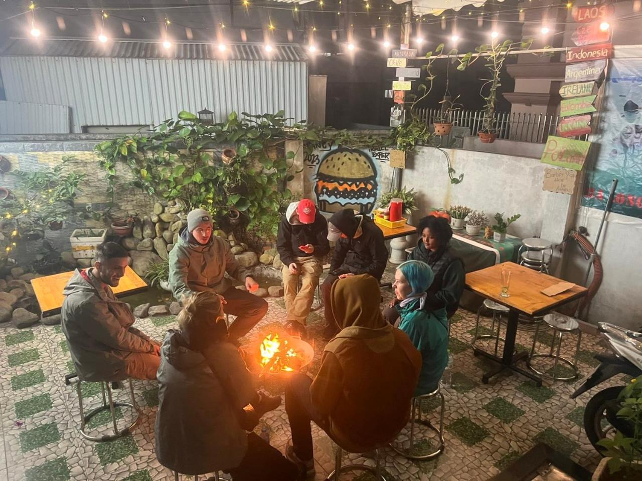 Ha Long Fancy Hostel With Vegetarian And Vegan Restaurant Exterior photo